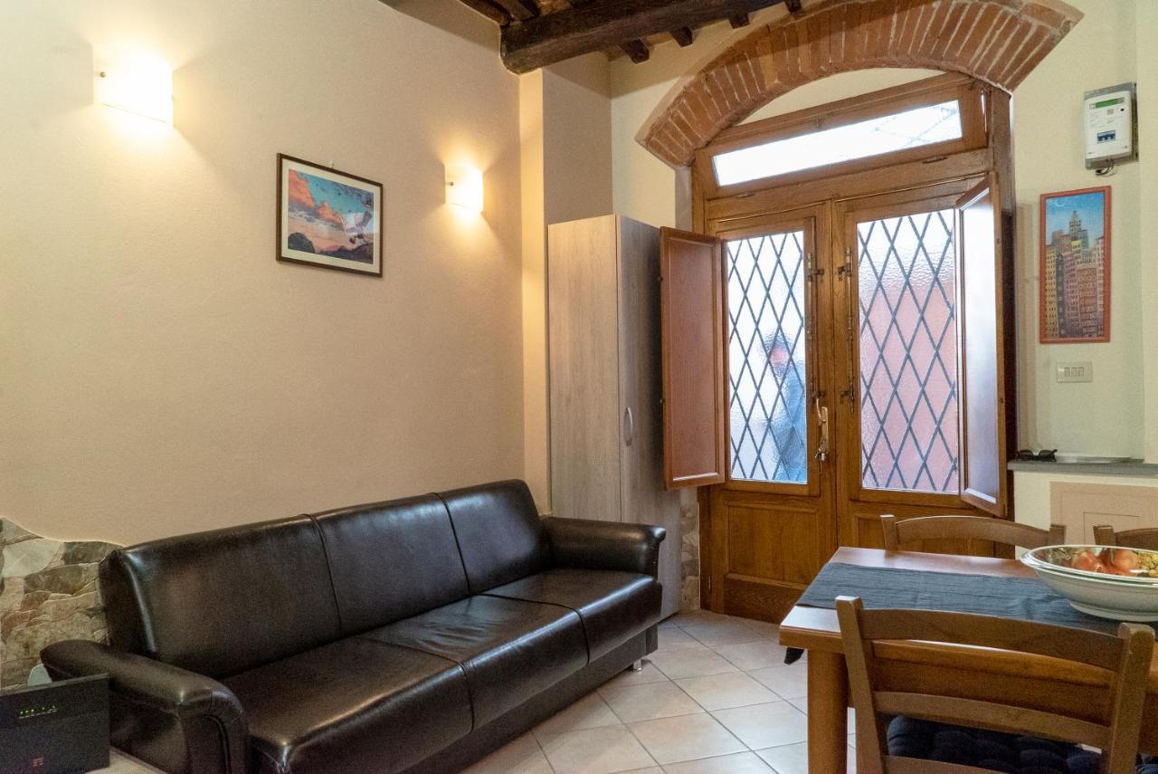 Antica Pelleria Apartment Lucca Exterior photo